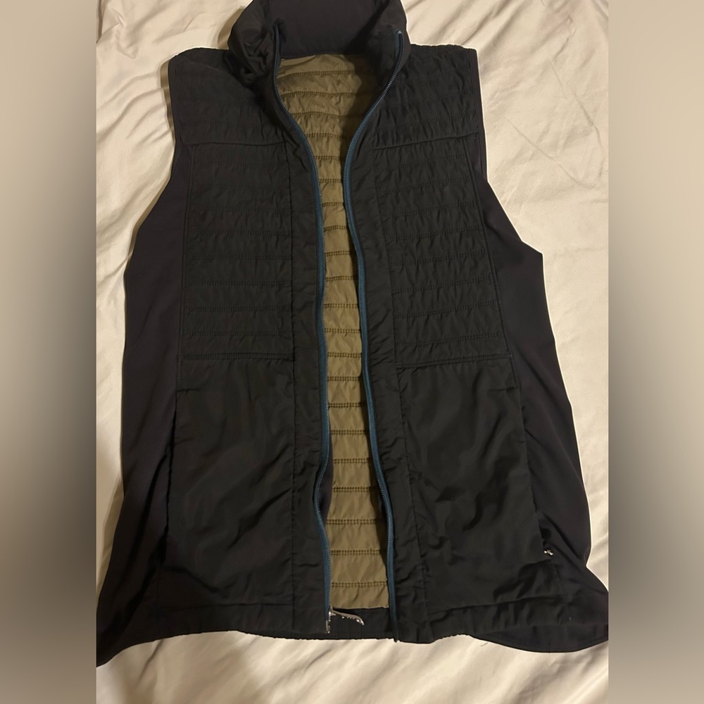 Men’s Lululemon Speed Up Running Hooded Vest Size Small no tag
